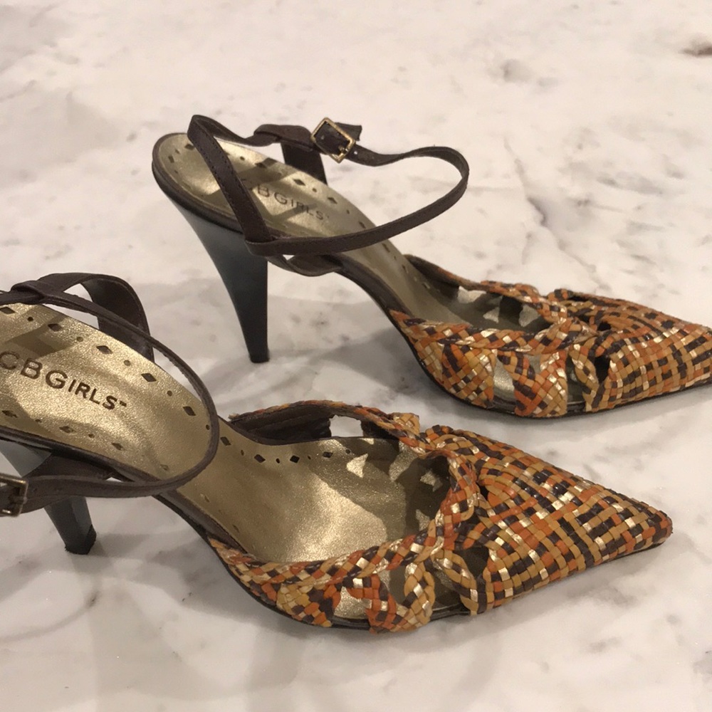 BCBG Pumps - Picture 2 of 3